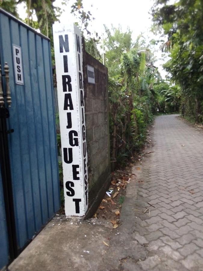 Mirissa Niraj Guest Hotel Exterior photo