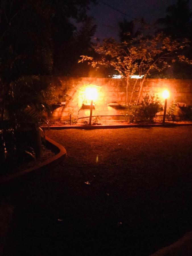 Mirissa Niraj Guest Hotel Exterior photo